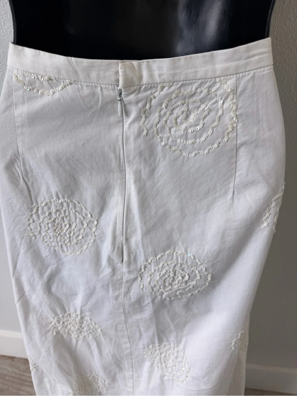 Classic White Embroidered Maxi Skirt - Women's Elegant Summer Skirt